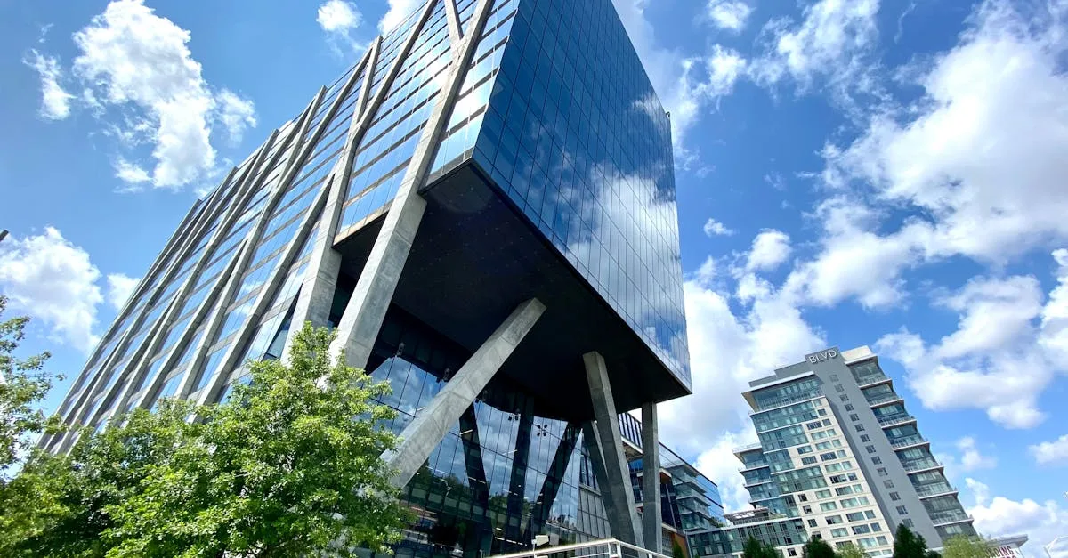 découvrez comment optimiser la fiscalité immobilière pour maximiser vos économies et améliorer la rentabilité de vos investissements en immobilier.