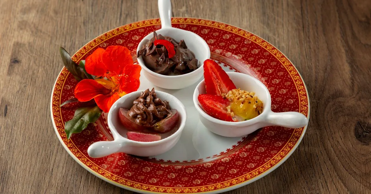 découvrez la gastronomie normande authentique, riche en saveurs traditionnelles et produits locaux d'exception.